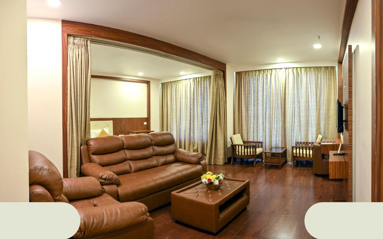 Hotel Laxmi Empire GOA Extérieur photo