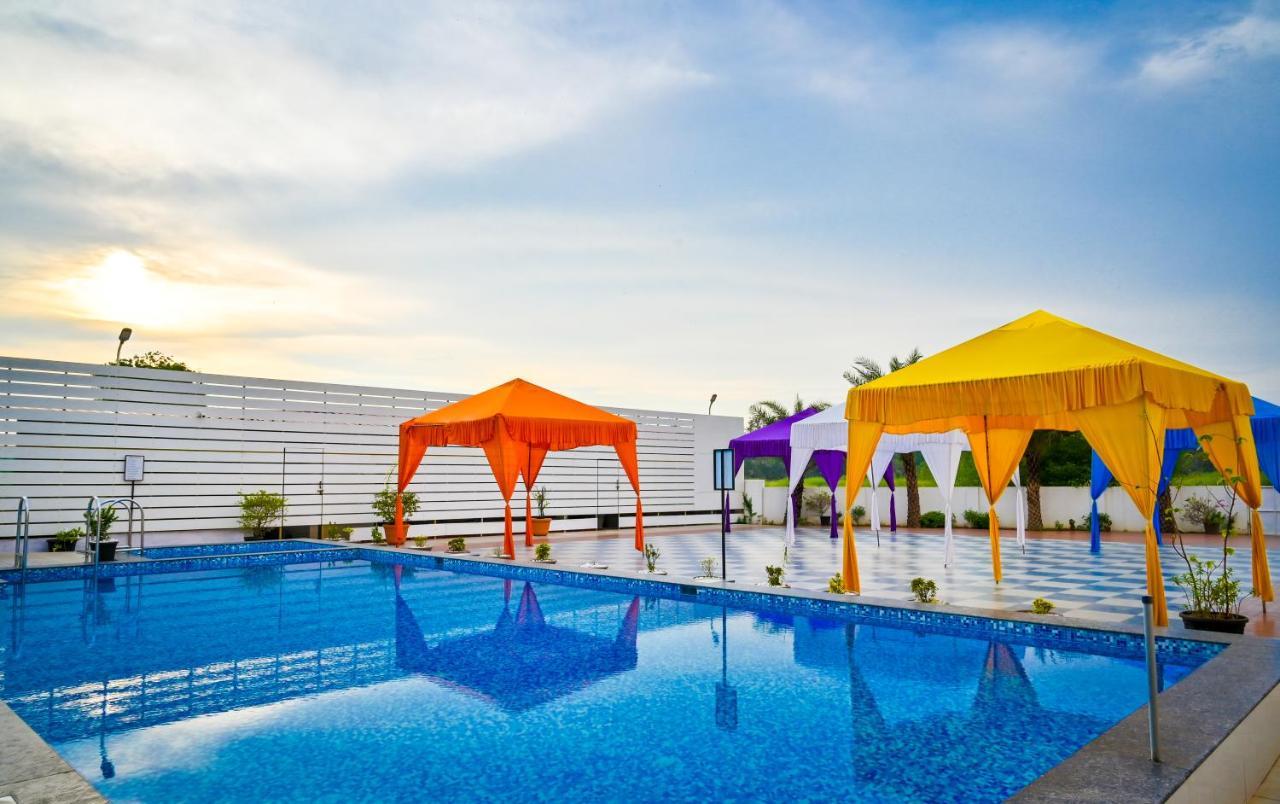 Hotel Laxmi Empire GOA Extérieur photo
