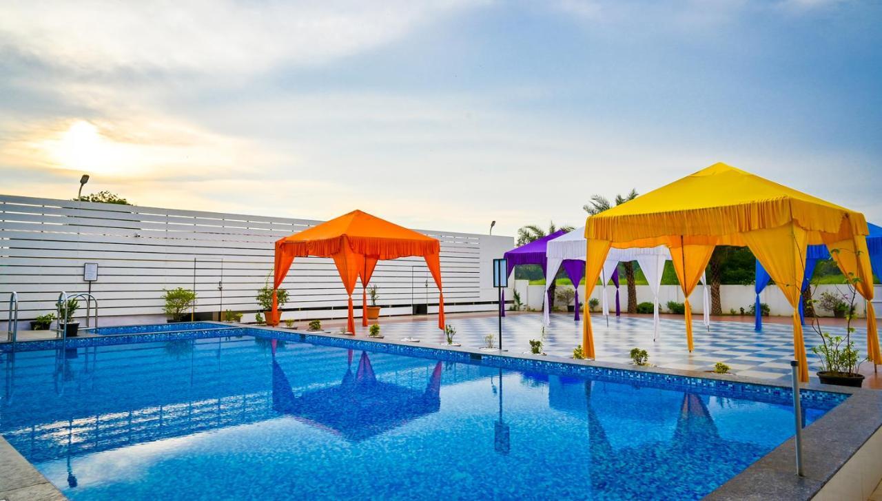 Hotel Laxmi Empire GOA Extérieur photo