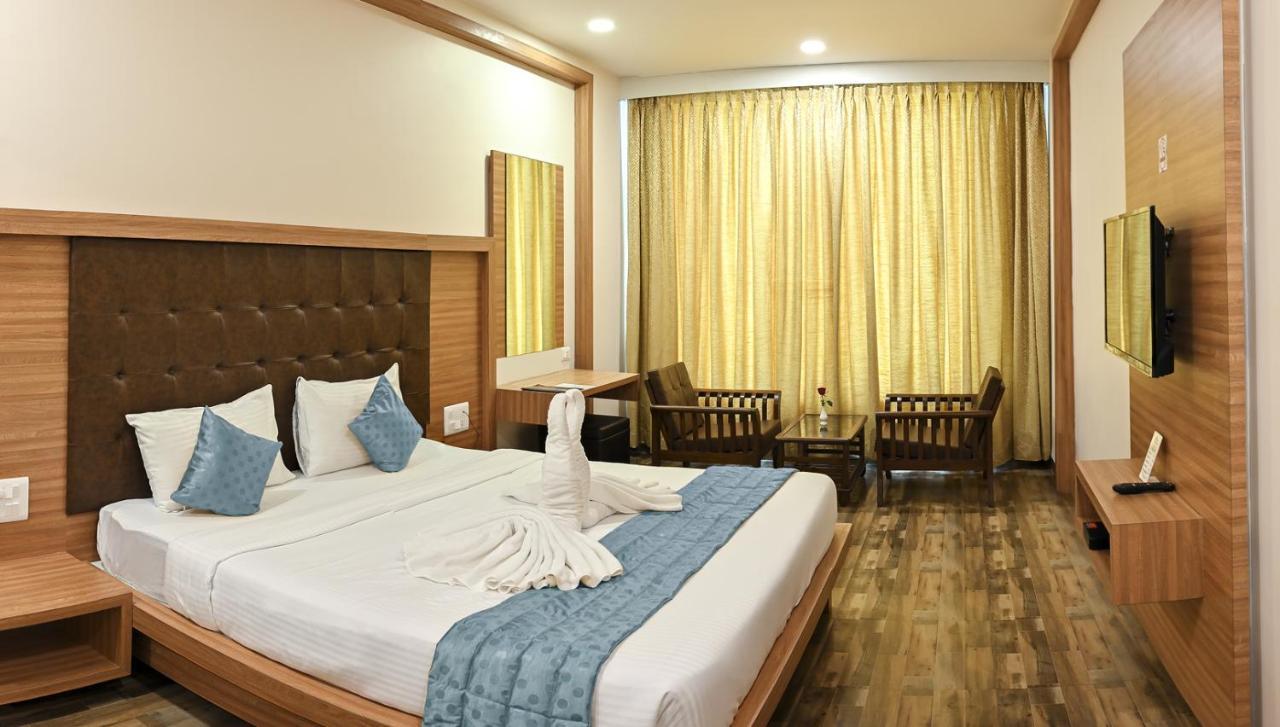 Hotel Laxmi Empire GOA Extérieur photo